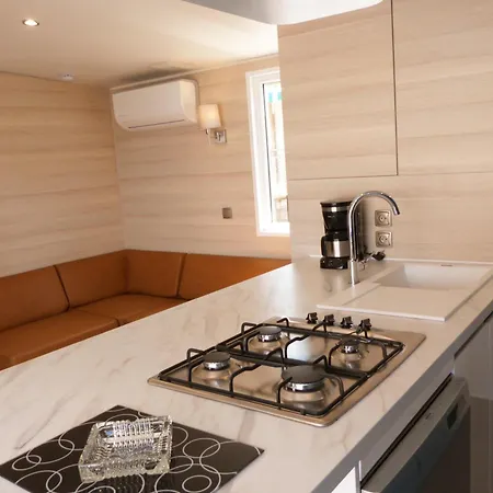 Le Mediterranee 히에레