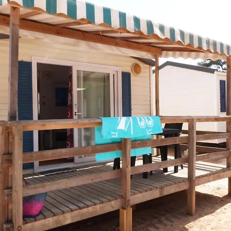 Le Mediterranee Йер