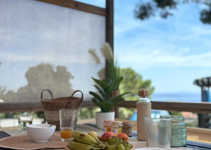 אתר קמפינג Le Mediterranee הייר