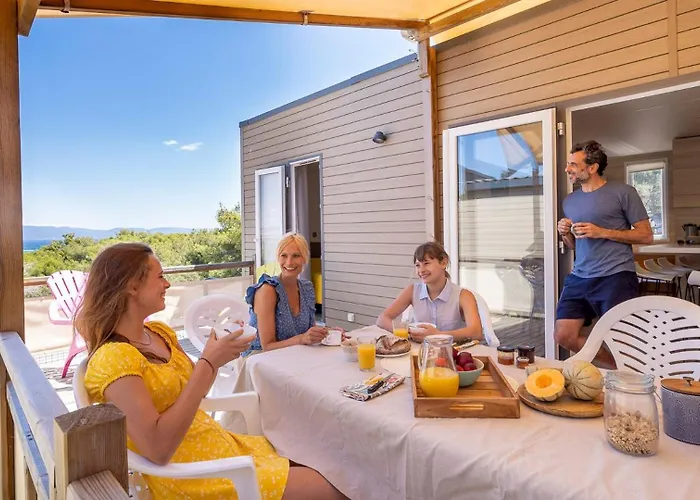 Le Mediterranee 3* הייר